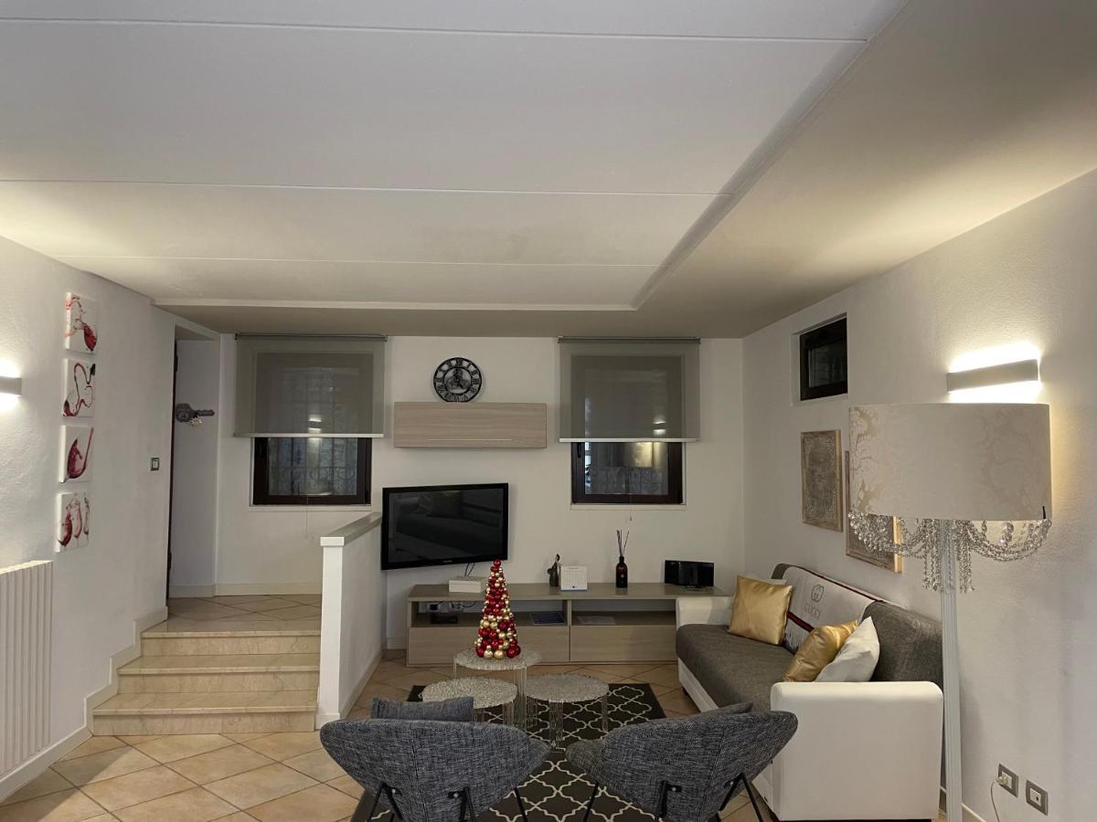 Villa Maddalena Ome Екстериор снимка